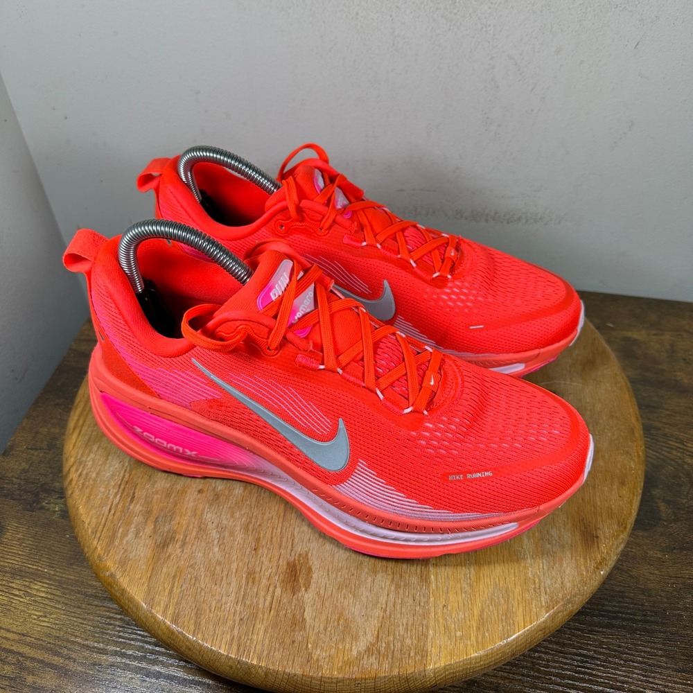 Nike Air Zoom Vomero 18 Womens Running Shoes Bright Crimson HM6804-603 Size 10
